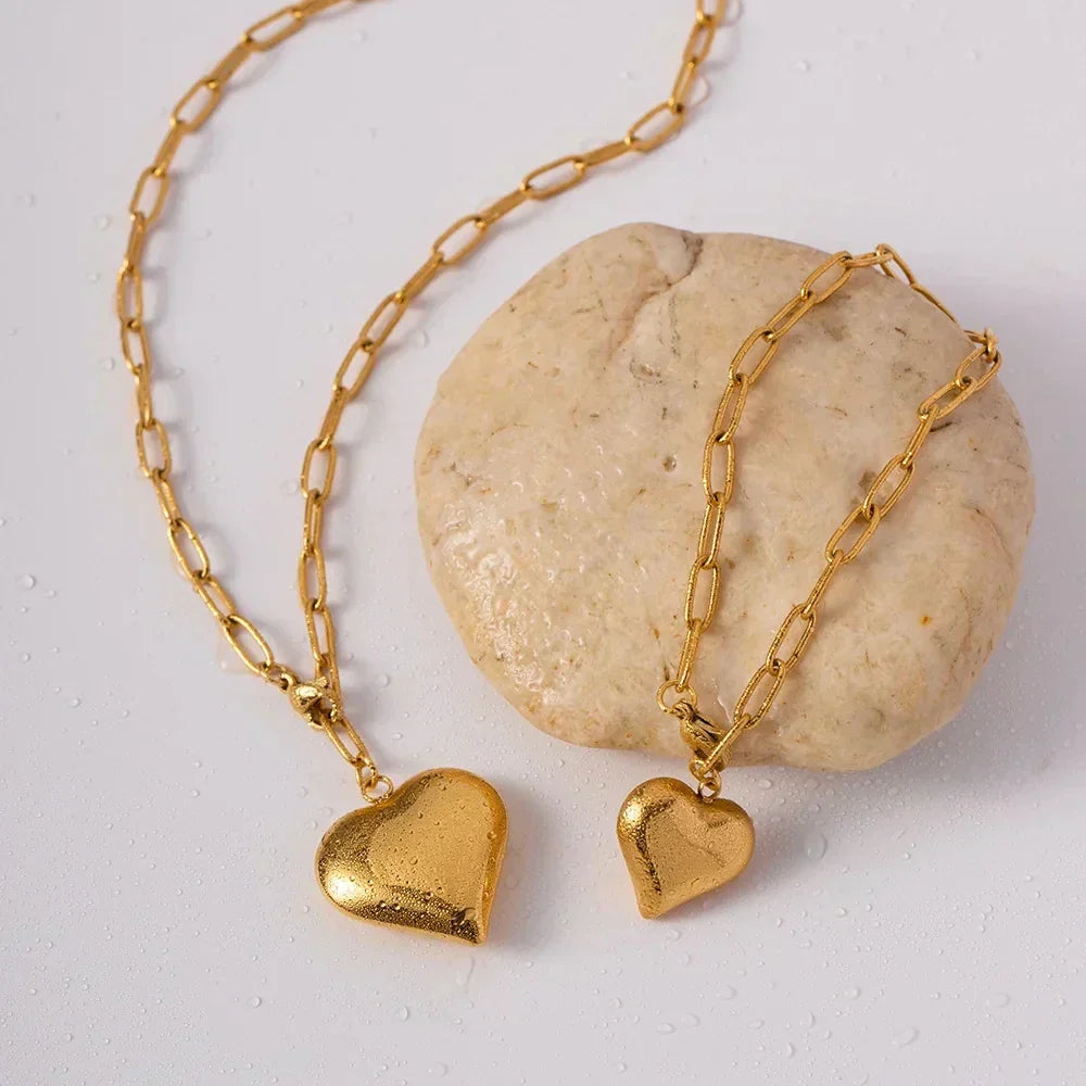 NOELLE NECKLACE