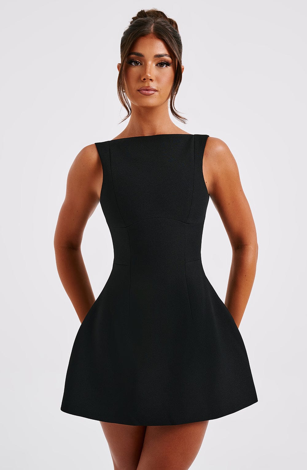 SIENNA BACKLESS MINI- BLACK