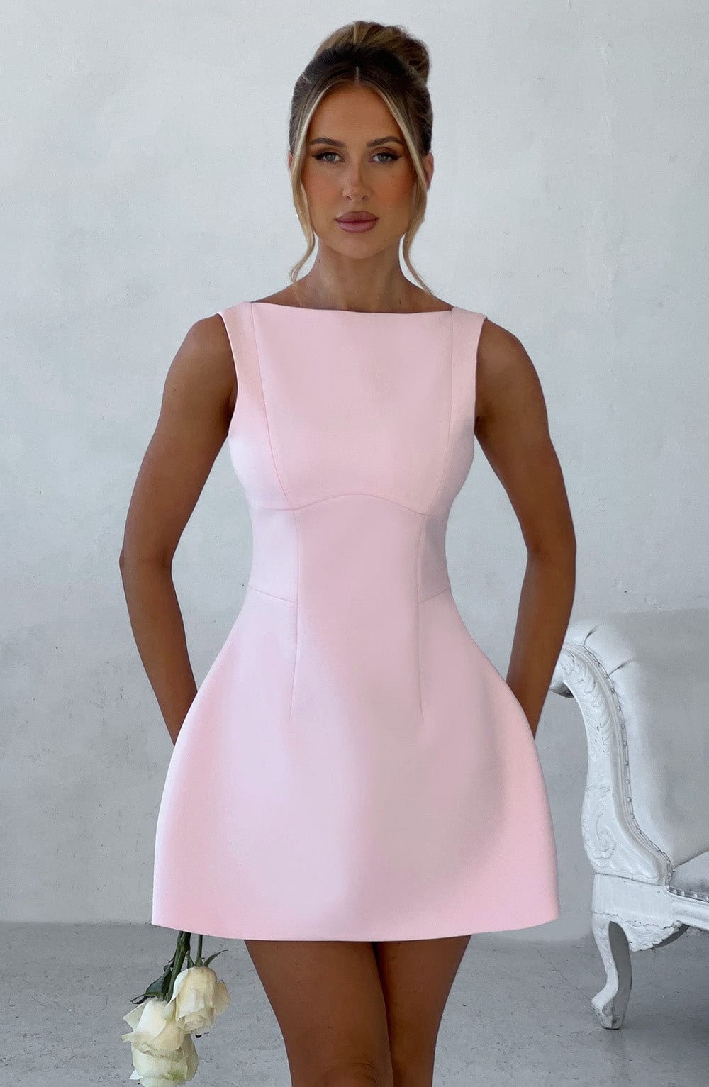 SIENNA BACKLESS MINI - DRESS - BLUSH